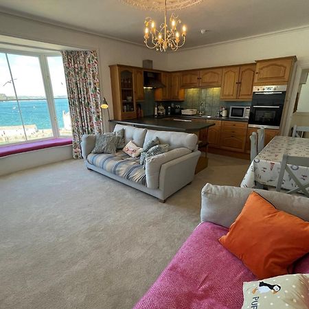 2 Bed In Tenby 82979 Exterior photo